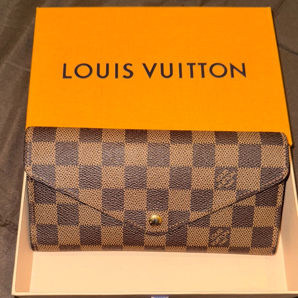 Louis Vuitton Damier Ebene Wallet